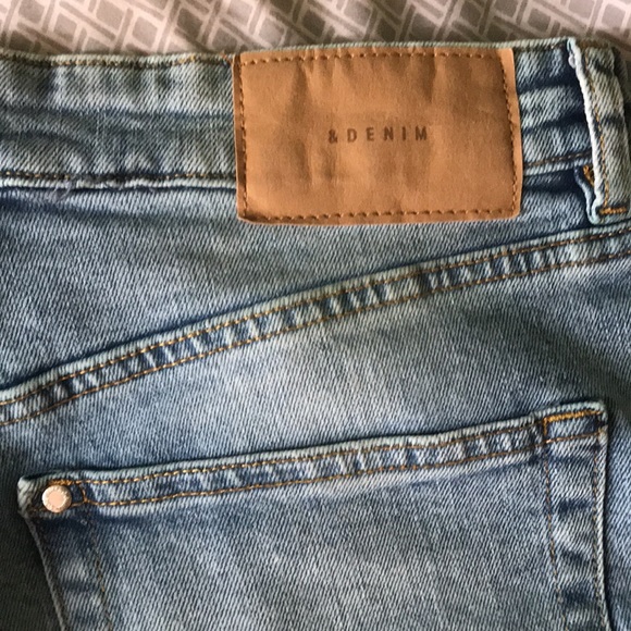 H&M Mom Jeans Size 6 - Picture 4 of 8